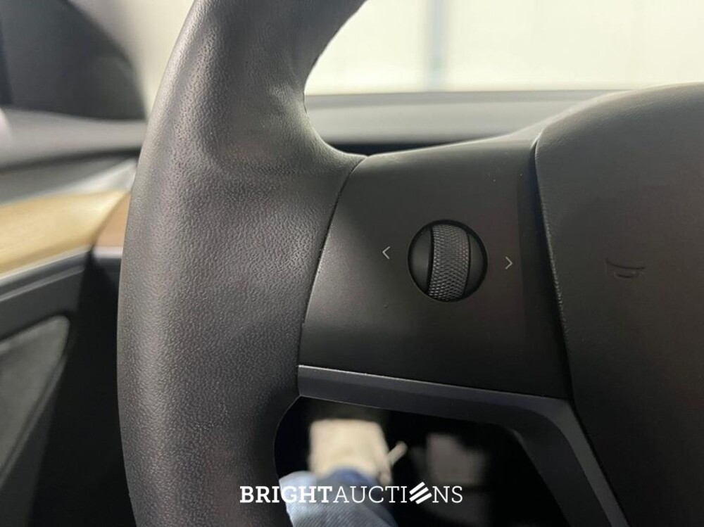 Tesla Model 3 Standard RWD Plus AMD Ryzen 60 kWh 238pk 2023 (Origineel-NL), S-631-SL