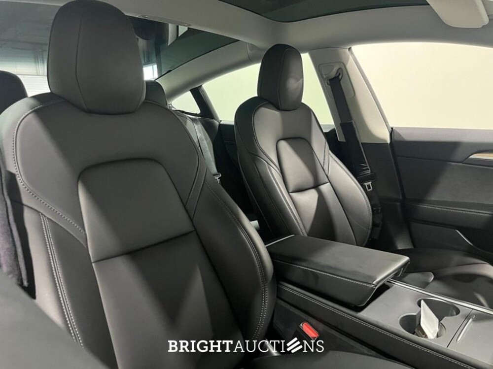 Tesla Model 3 Standard RWD Plus AMD Ryzen 60 kWh 238pk 2023 (Origineel-NL), S-631-SL