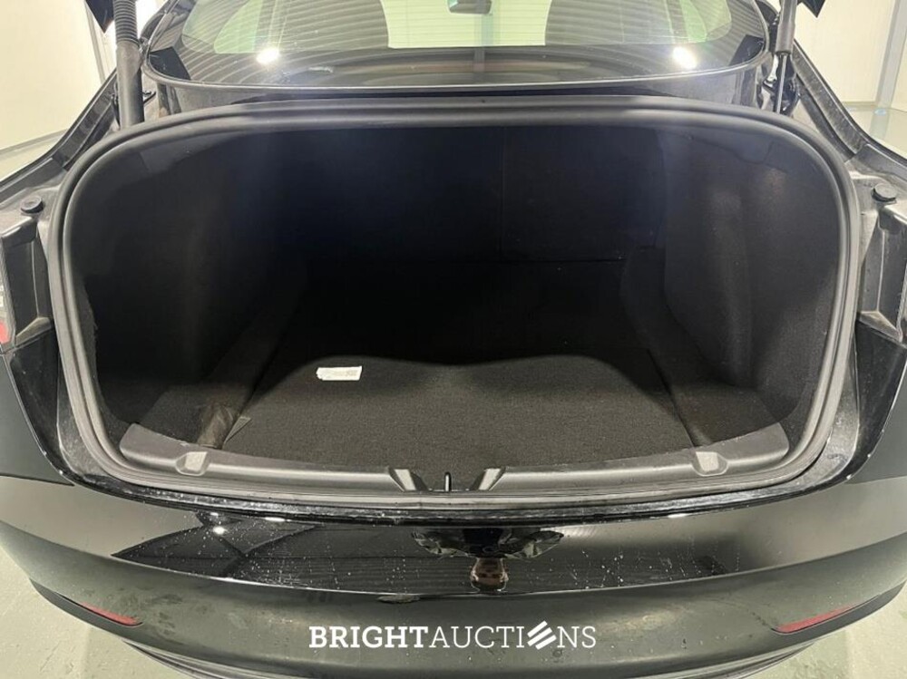 Tesla Model 3 Standard RWD Plus AMD Ryzen 60 kWh 238pk 2023 (Origineel-NL), S-631-SL