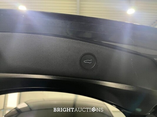 Tesla Model 3 Standard RWD Plus AMD Ryzen 60 kWh 238pk 2023 (Origineel-NL), S-631-SL