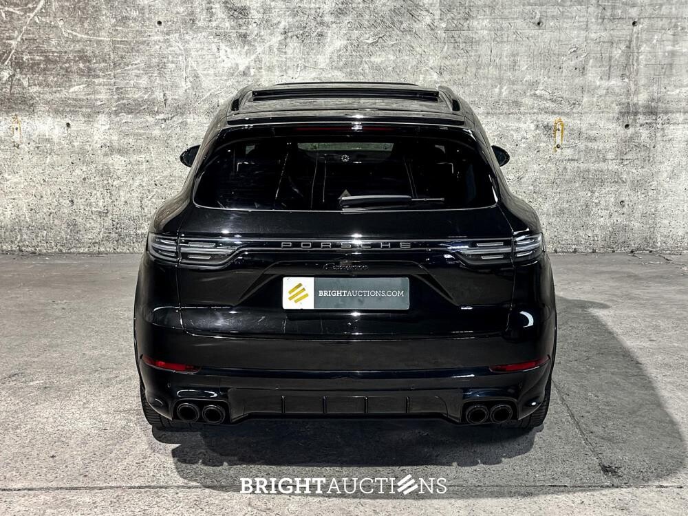 Porsche Cayenne E-Hybrid Platinum Edition 3.0 V6 462pk 2023 (Origineel-NL), NL-kenteken -Sport-Chrono-