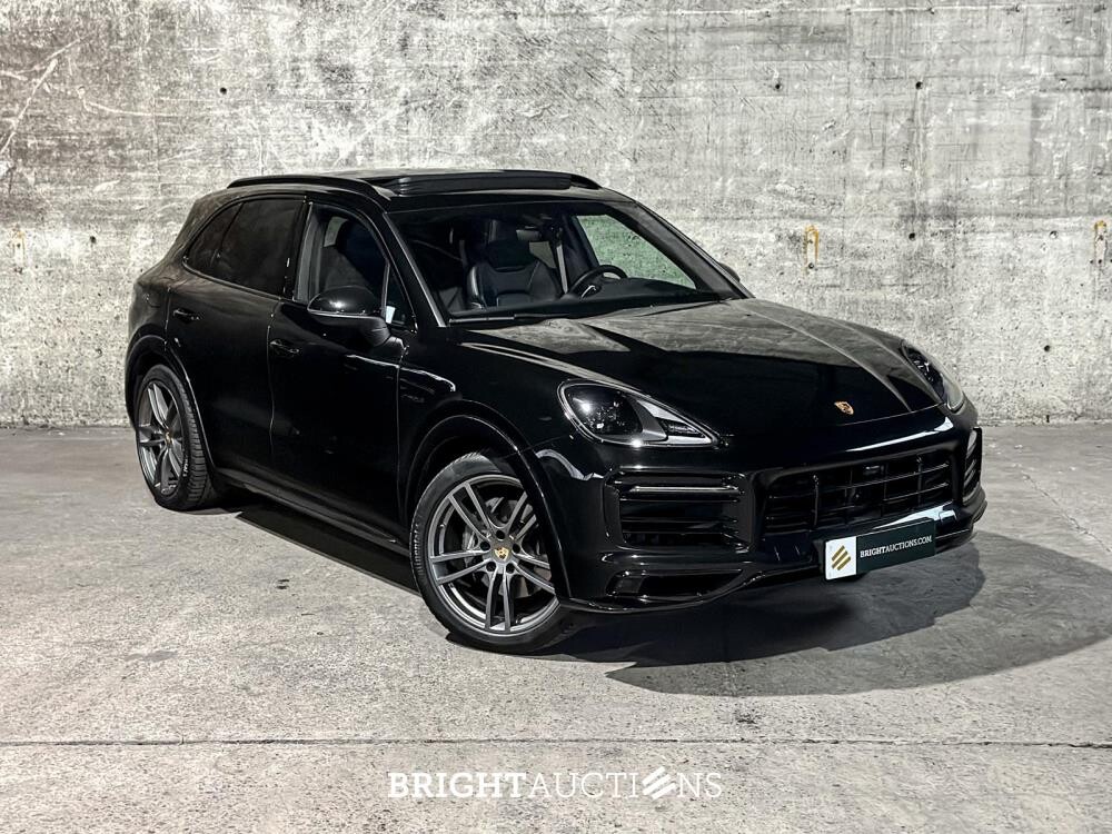 Porsche Cayenne E-Hybrid Platinum Edition 3.0 V6 462pk 2023 (Origineel-NL), NL-kenteken -Sport-Chrono-