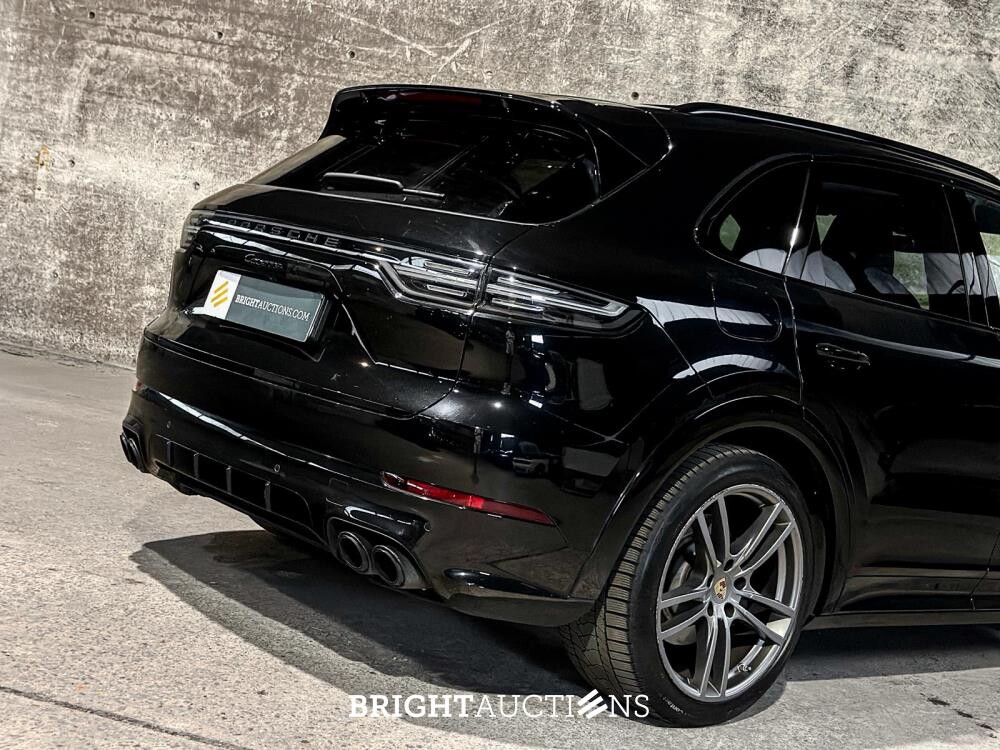 Porsche Cayenne E-Hybrid Platinum Edition 3.0 V6 462pk 2023 (Origineel-NL), NL-kenteken -Sport-Chrono-