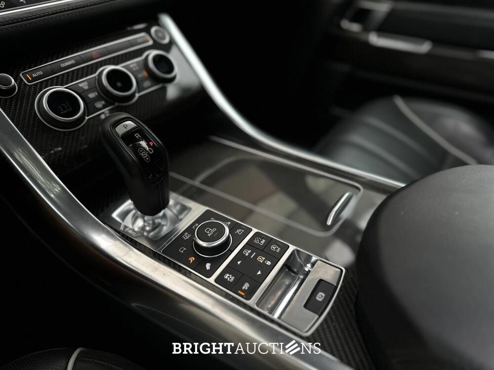 Land Rover Range Rover Sport SVR 5.0 V8 Supercharged 551pk 2017, NL-kenteken