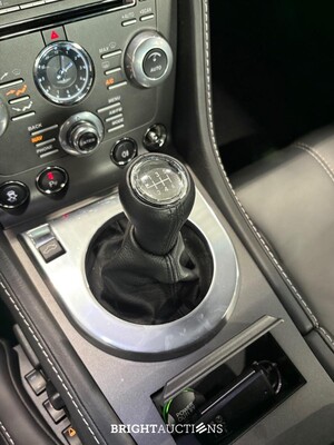Aston Martin V8 Vantage 4.7 V8 426pk 2013, 8-TZG-67