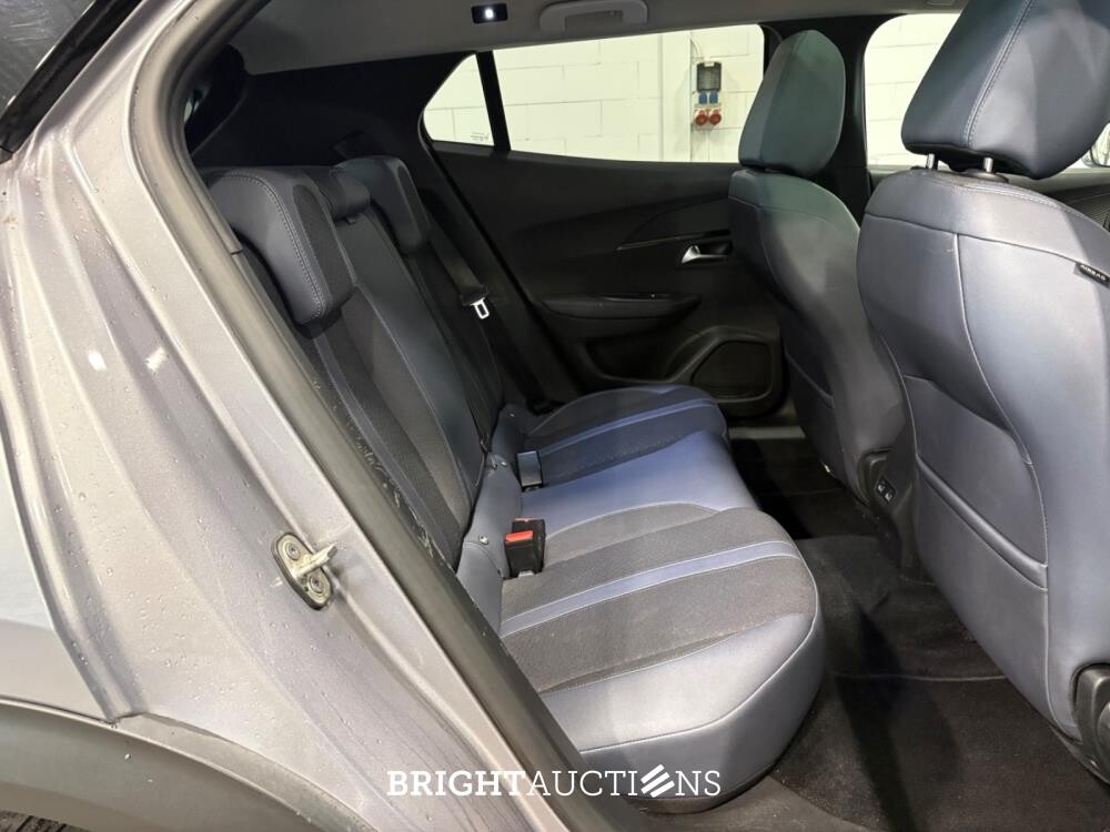 Peugeot 2008 e- EV Allure 50 kWh 136pk 2020 (Origineel-NL), K-173-DD