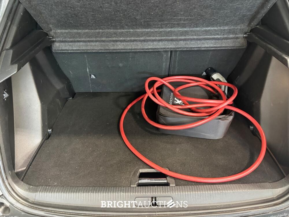 Peugeot 2008 e- EV Allure 50 kWh 136pk 2020 (Origineel-NL), K-173-DD