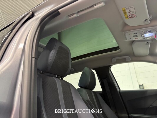 Peugeot 2008 e- EV Allure 50 kWh 136pk 2020 (Origineel-NL), K-173-DD