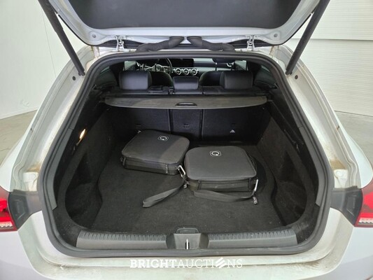 Mercedes-Benz CLA250 Shooting Brake e Luxury Line 262pk 2023 (Origineel-NL) CLA-Klasse, S-765-JF