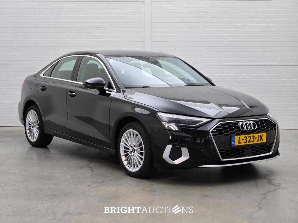 Audi A3 Limousine 30 Business edition TFSI 110pk 2021 (Origineel-NL), L-323-JK