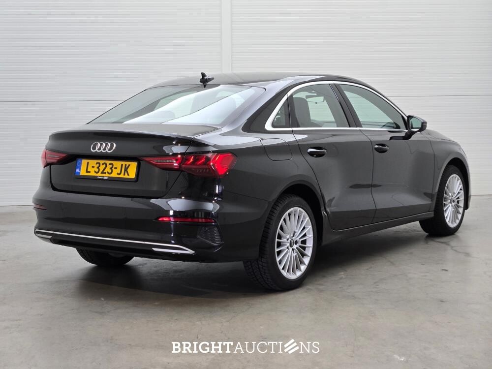 Audi A3 Limousine 30 Business edition TFSI 110pk 2021 (Origineel-NL), L-323-JK