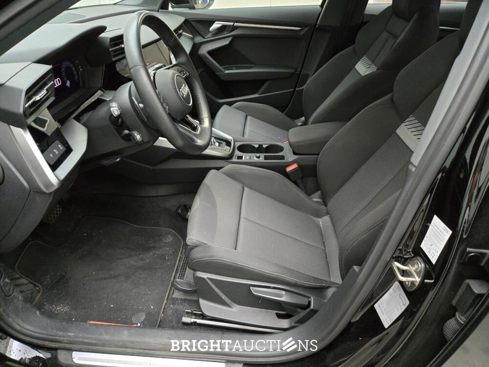 Audi A3 Limousine 30 Business edition TFSI 110pk 2021 (Origineel-NL), L-323-JK