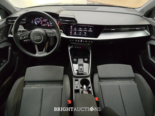 Audi A3 Limousine 30 Business edition TFSI 110pk 2021 (Origineel-NL), L-323-JK