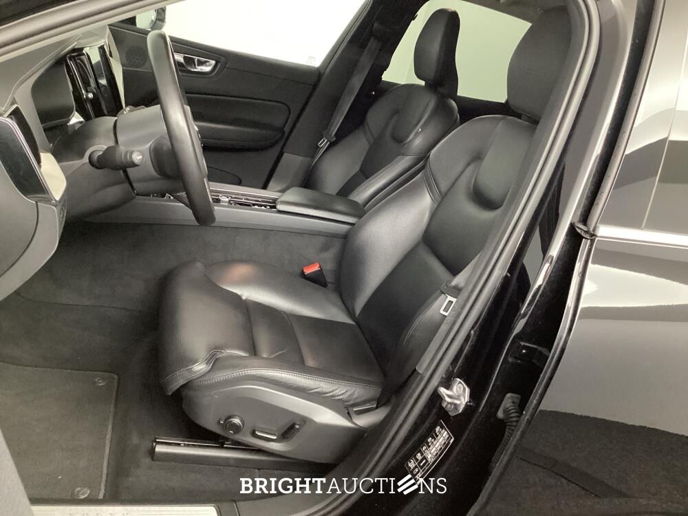 Volvo XC60 T8 Twin Engine Momentum Pro 2.0 AWD 304pk 2020, L-503-VN