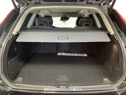 Volvo XC60 T8 Twin Engine Momentum Pro 2.0 AWD 304pk 2020, L-503-VN