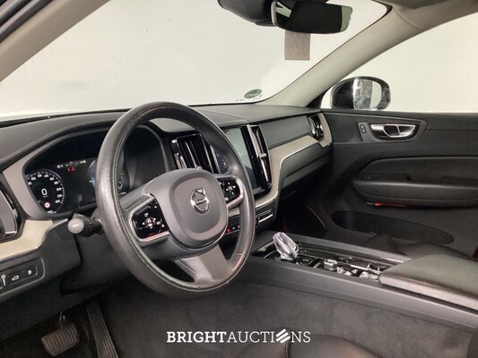 Volvo XC60 T8 Twin Engine Momentum Pro 2.0 AWD 304pk 2020, L-503-VN