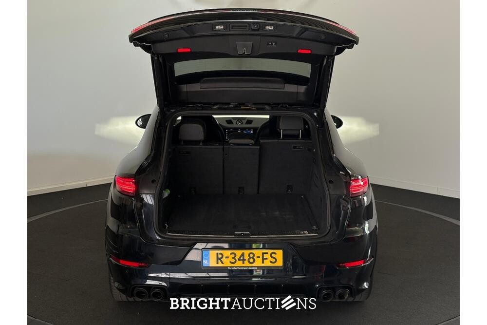 Porsche Cayenne E-Hybrid 3.0 476pk 2022 (Origineel-NL), R-348-FS