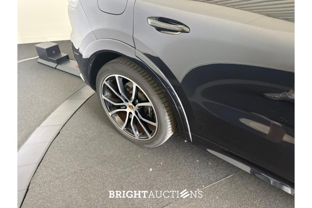 Porsche Cayenne E-Hybrid 3.0 476pk 2022 (Origineel-NL), R-348-FS