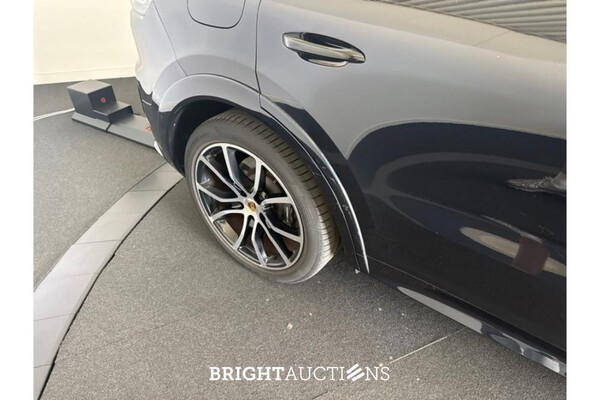 Porsche Cayenne E-Hybrid 3.0 476pk 2022 (Origineel-NL), R-348-FS