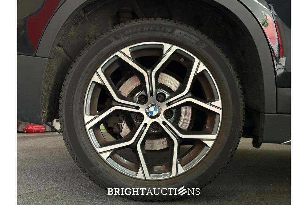 BMW X1 sDrive20i Business Edition Plus 178pk 2022 (Origineel-NL), P-014-GX