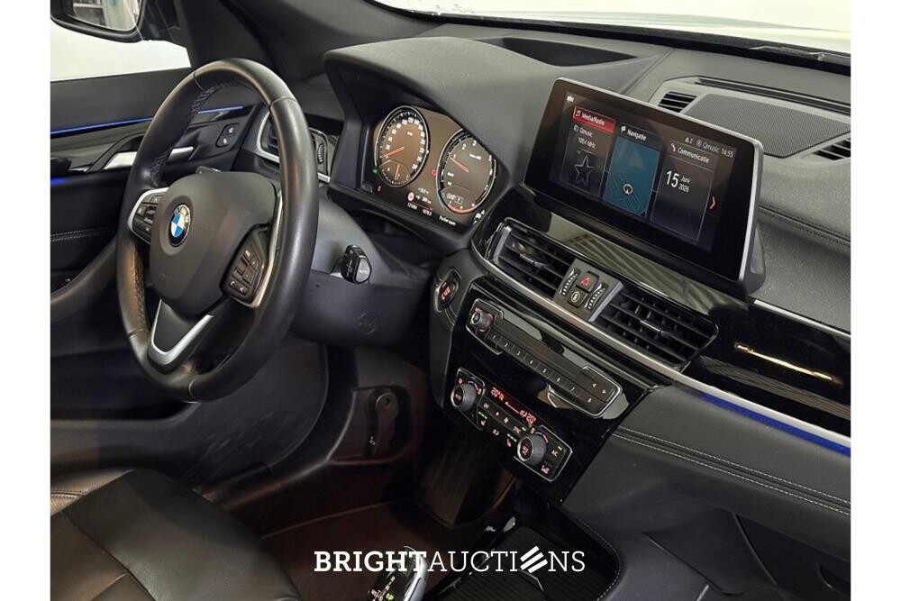 BMW X1 sDrive20i Business Edition Plus 178pk 2022 (Origineel-NL), P-014-GX