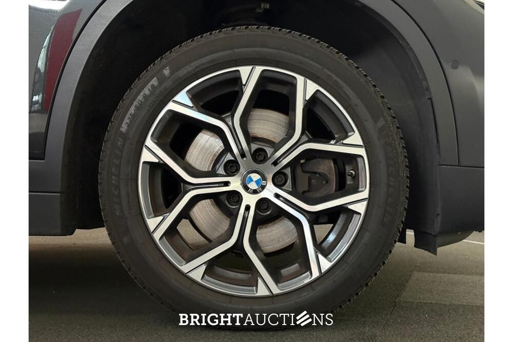 BMW X1 sDrive20i Business Edition Plus 178pk 2022 (Origineel-NL), P-014-GX