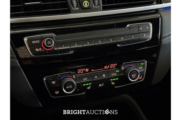 BMW X1 sDrive20i Business Edition Plus 178pk 2022 (Origineel-NL), P-014-GX