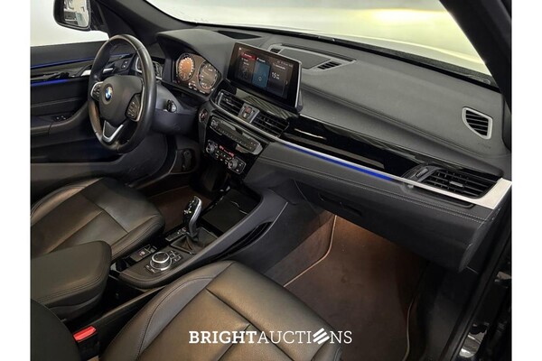 BMW X1 sDrive20i Business Edition Plus 178pk 2022 (Origineel-NL), P-014-GX