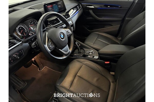 BMW X1 sDrive20i Business Edition Plus 178pk 2022 (Origineel-NL), P-014-GX