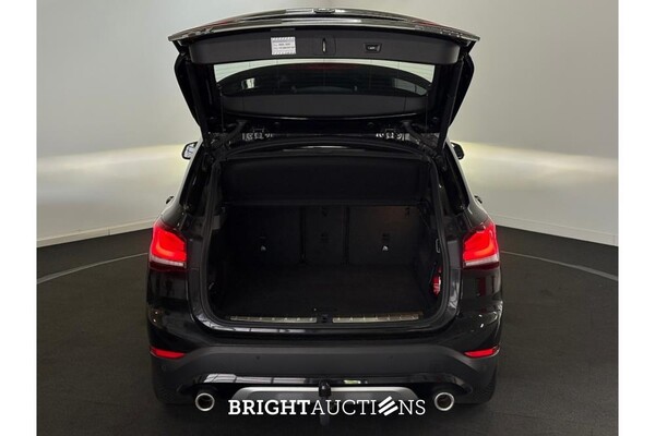 BMW X1 sDrive20i Business Edition Plus 178pk 2022 (Origineel-NL), P-014-GX