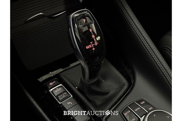 BMW X1 sDrive20i Business Edition Plus 178pk 2022 (Origineel-NL), P-014-GX
