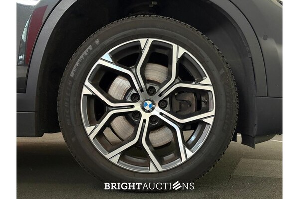 BMW X1 sDrive20i Business Edition Plus 178pk 2022 (Origineel-NL), P-014-GX