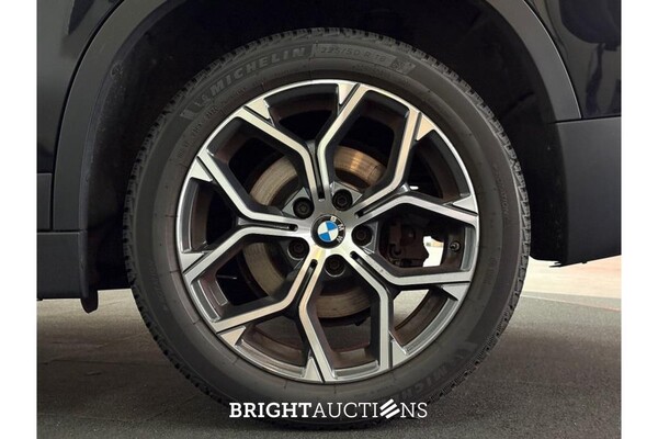 BMW X1 sDrive20i Business Edition Plus 178pk 2022 (Origineel-NL), P-014-GX