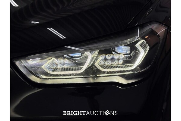 BMW X1 sDrive20i Business Edition Plus 178pk 2022 (Origineel-NL), P-014-GX