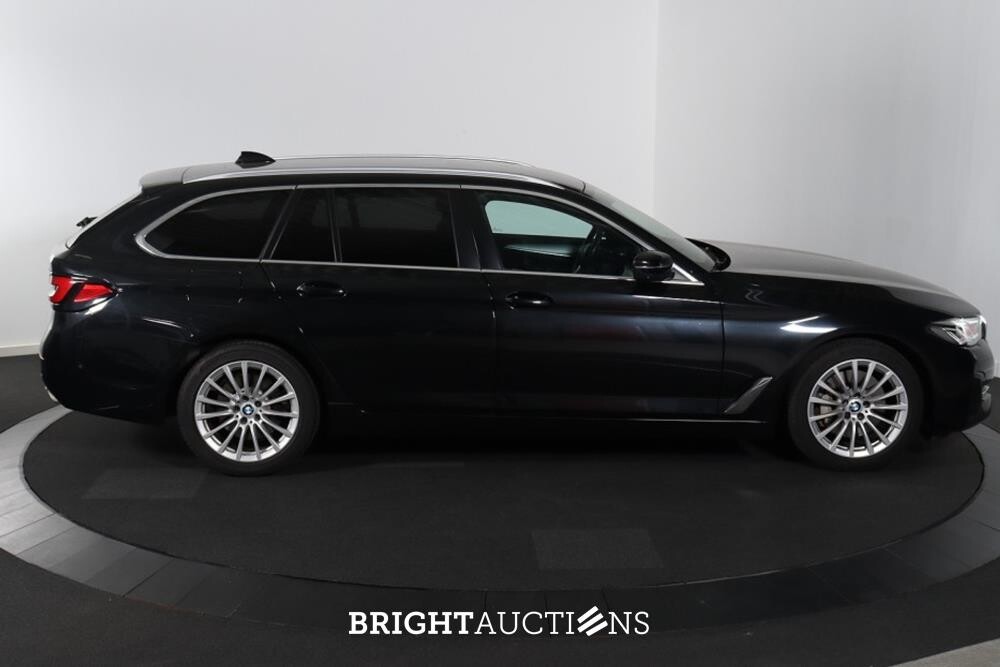 BMW 530e High Executive 292pk 2021 (Origineel-NL) 5-Serie, K-499-TN