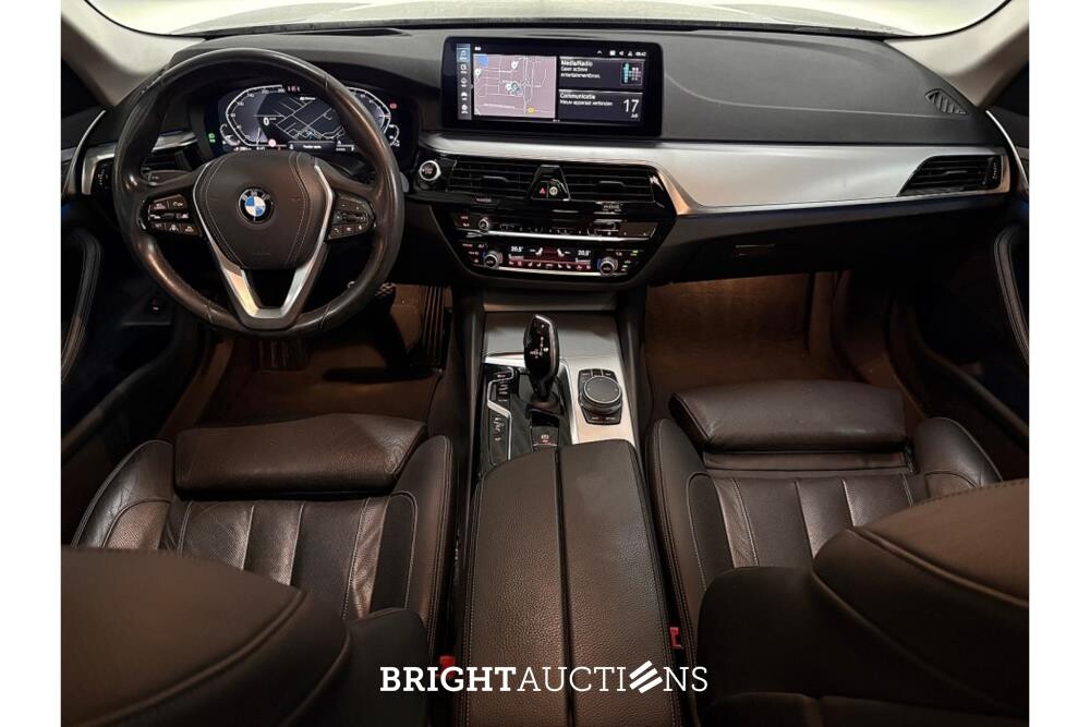 BMW 530e High Executive 292pk 2021 (Origineel-NL) 5-Serie, K-499-TN