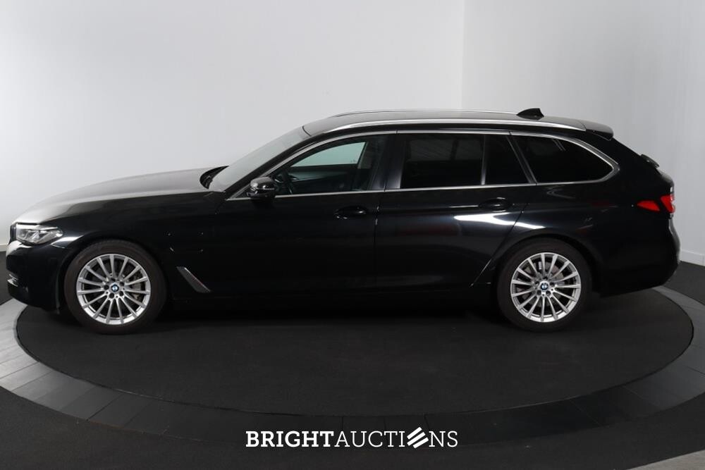 BMW 530e High Executive 292pk 2021 (Origineel-NL) 5-Serie, K-499-TN