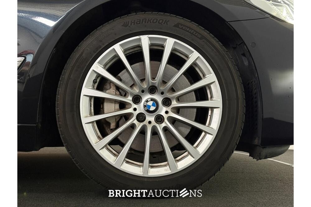 BMW 530e High Executive 292pk 2021 (Origineel-NL) 5-Serie, K-499-TN