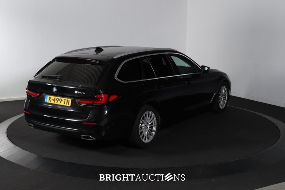 BMW 530e High Executive 292pk 2021 (Origineel-NL) 5-Serie, K-499-TN