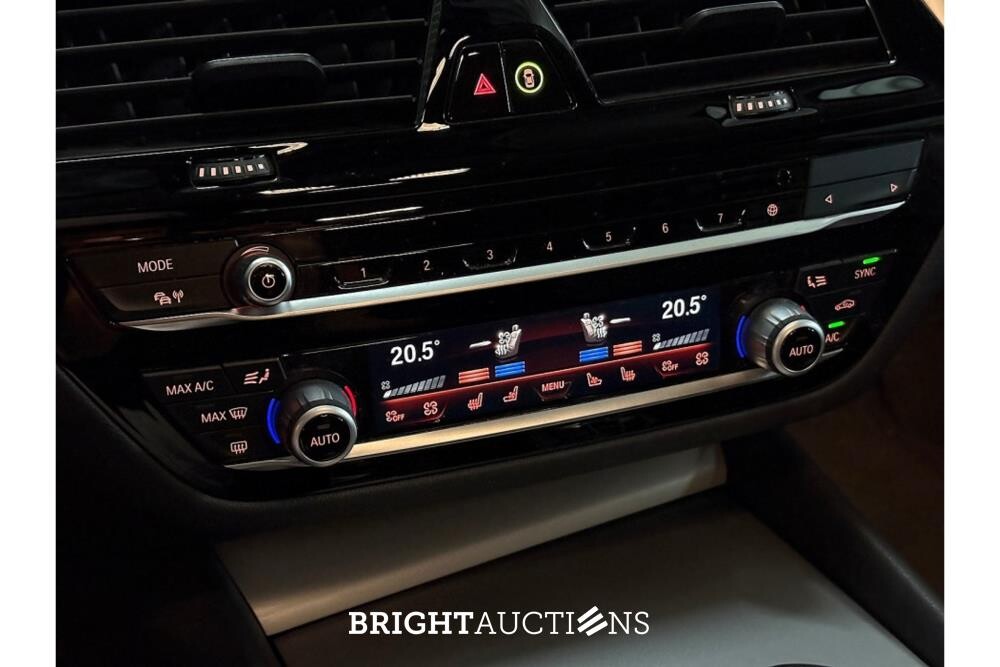 BMW 530e High Executive 292pk 2021 (Origineel-NL) 5-Serie, K-499-TN