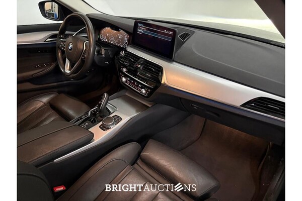 BMW 530e High Executive 292pk 2021 (Origineel-NL) 5-Serie, K-499-TN