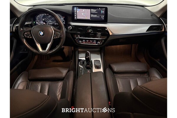 BMW 530e High Executive 292pk 2021 (Origineel-NL) 5-Serie, K-499-TN