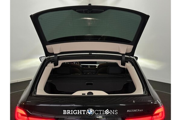 BMW 530e High Executive 292pk 2021 (Origineel-NL) 5-Serie, K-499-TN