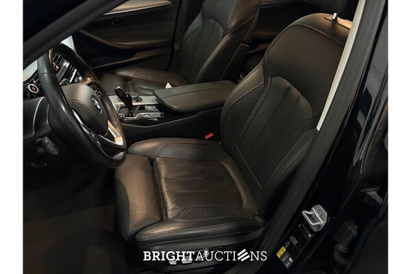 BMW 530e High Executive 292pk 2021 (Origineel-NL) 5-Serie, K-499-TN