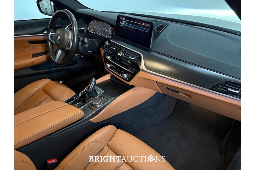 BMW 530e Business Edition Plus 292pk 2022 (Origineel-NL) 5-Serie, R-252-BV