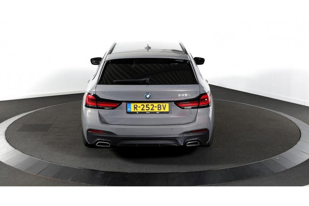 BMW 530e Business Edition Plus 292pk 2022 (Origineel-NL) 5-Serie, R-252-BV