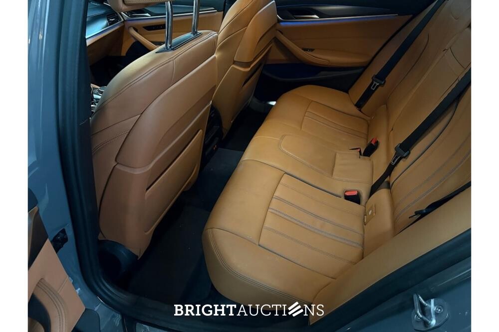 BMW 530e Business Edition Plus 292pk 2022 (Origineel-NL) 5-Serie, R-252-BV