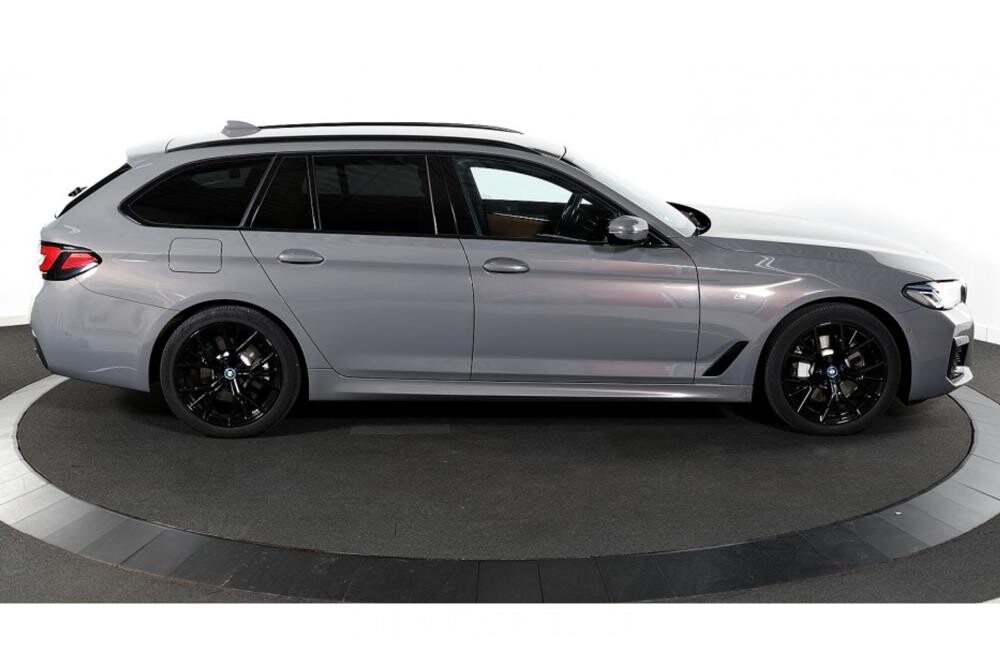BMW 530e Business Edition Plus 292pk 2022 (Origineel-NL) 5-Serie, R-252-BV
