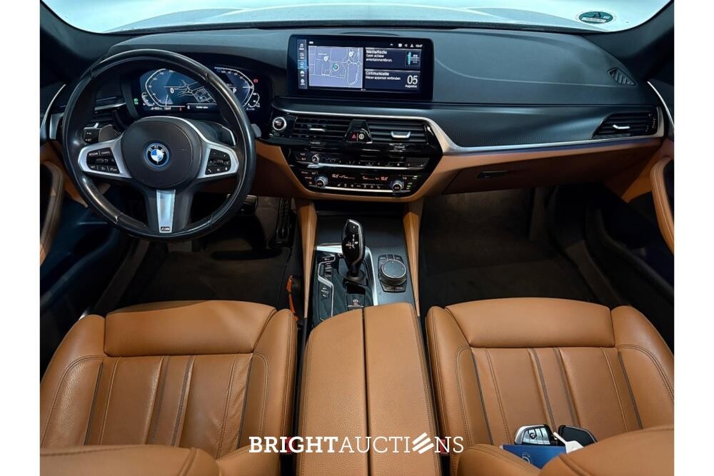BMW 530e Business Edition Plus 292pk 2022 (Origineel-NL) 5-Serie, R-252-BV