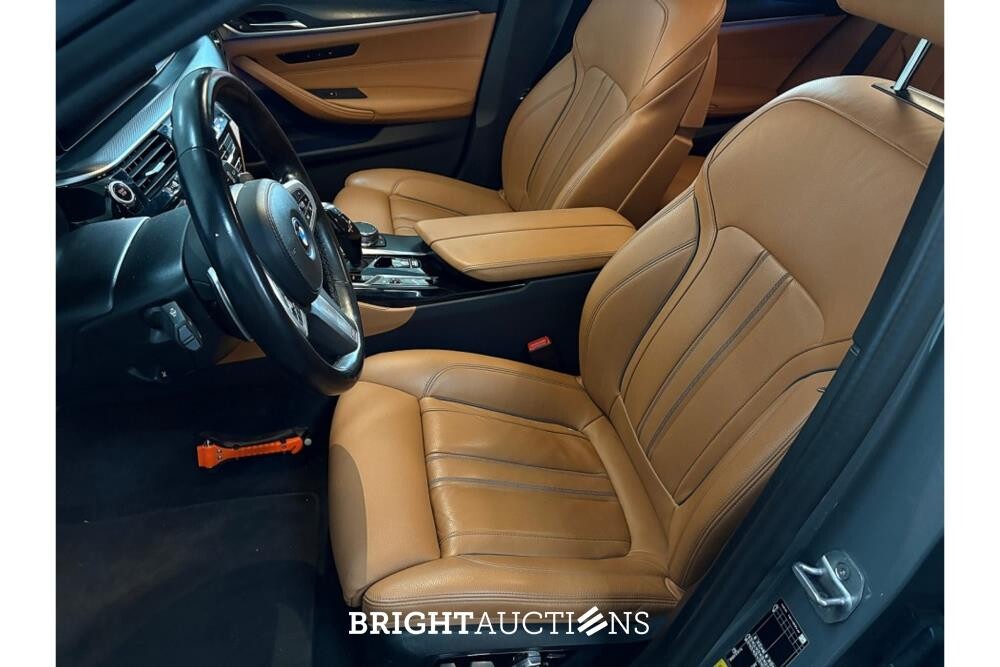 BMW 530e Business Edition Plus 292pk 2022 (Origineel-NL) 5-Serie, R-252-BV